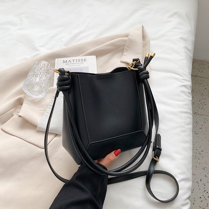 Large Capacity Retro Texture Bucket Crossbody Shoulder Bag